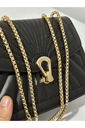 Tavuz nakış işlemeli 2 gözlü çapraz kilitli çanta