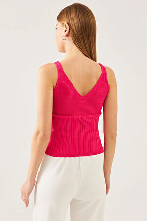 Kadın Fuşya Kolsuz Askılı Bel ve Yaka Detaylı Yazlık Atlet Triko Bluz