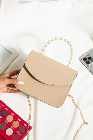 El ve omuz çantası inci boncuklu