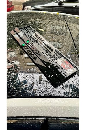 2Adet SKODA Uyumlu Pleksi Plakalık ‘KOKU HEDİYELİ’