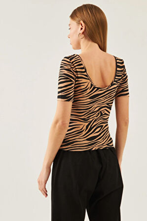 Kadın Kahverengi Zebra Desen U Yaka Kısa Kol Viskon Bluz