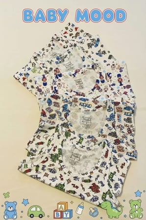 5'li Paket Pamuklu Desenli Erkek Bebek Atlet Seti - Renkli ve Yumuşak Dokulu Bebek İç Giyim