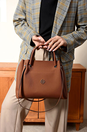 Lüks Büyük Kapasiteli Demir Kulplu Omuz Çantası