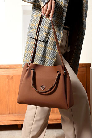 Lüks Büyük Kapasiteli Demir Kulplu Omuz Çantası