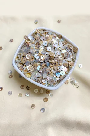 12 Boy 8 mm Çift Delikli Düğme (20 Adet)