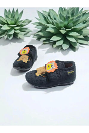 Gezer Erkek Çocuk Aslan Figürlü Kışlık Yumuşacık Ev Pandufu Cırtlı Siyah