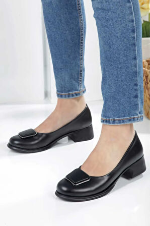 Kadın Topuklu Kare Tokalı Babet