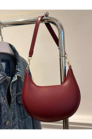 AY DİZAYNLI GÜNLÜK ŞIK TASARIMLI KADIN KOLTUK ALTI BAGET ÇANTA