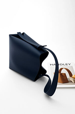 Luxe Sport Omuz Çantası + Makyaj Çantası Hediyeli