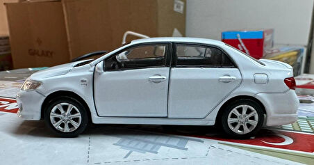 Oyuncak Metal Model Araba 1/36 Çek Bırak 2009 Toyota Corolla Beyaz