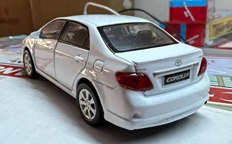 Oyuncak Metal Model Araba 1/36 Çek Bırak 2009 Toyota Corolla Beyaz