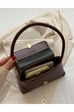 Moi Lena Omuz Çantası Kilit Detaylı Şişe Çanta