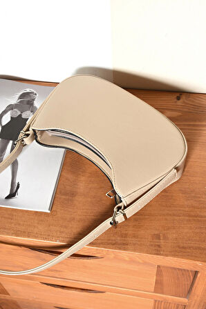 Kadın Baget Çanta Şık Tasarımlı Kaliteli