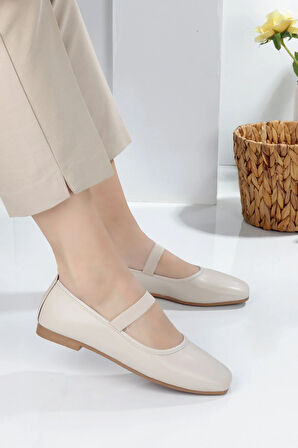 Beyaz Kare Burunlu Balerin Kadın Babet