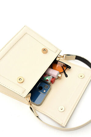 Kadın Çapraz Asmalı Ve  Elden Tutmalı Çanta