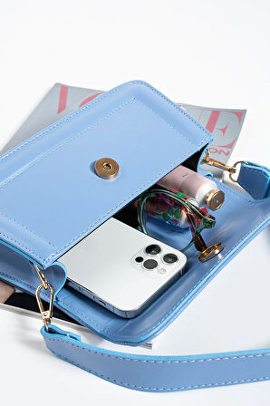 Kadın şık tasarımlı çapraz askılı  çantası