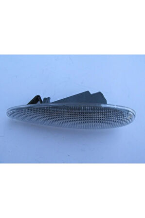 Fıat Albea- 02/05; Çamurluk Sinyali Beyaz Sağ/sol Aynı (ADET) 46804721