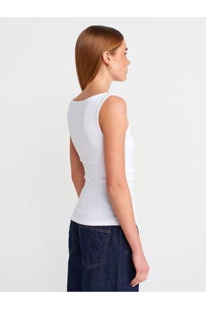 Dilvin 31589 Büzgülü Kayık Yaka Top Beyaz Bluz - 101A31589