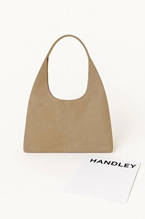 Luxe Süet Kadın Omuz Çantası – Minimalist Hobo Tasarım