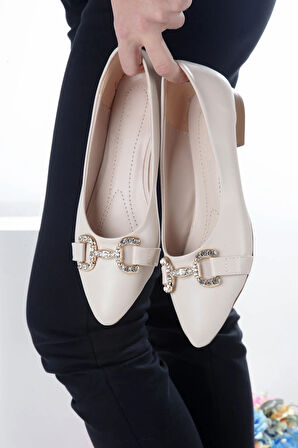 Sivri Burun Kadın Babet