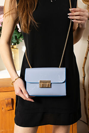 KADIN ÇAPRAZ ZİNCİR ASKILI OMUZ ÇANTASI