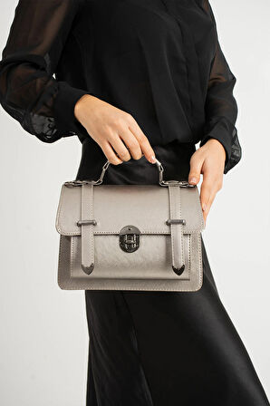 Vegan Deri Ayarlanabilir Uzun Askılı Kilitli Kadın Çantası Omuz Çantası