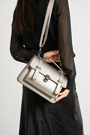 Vegan Deri Ayarlanabilir Uzun Askılı Kilitli Kadın Çantası Omuz Çantası