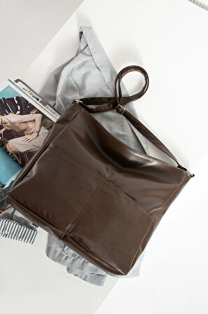 Kadın Modern Tasarımlı Geniş Hacimli  Kaliteli Deri Salaş Omuz Çantası