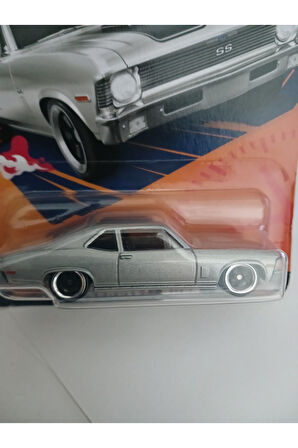 HOT WHELLS 70 CHEVROLET NOVA SS