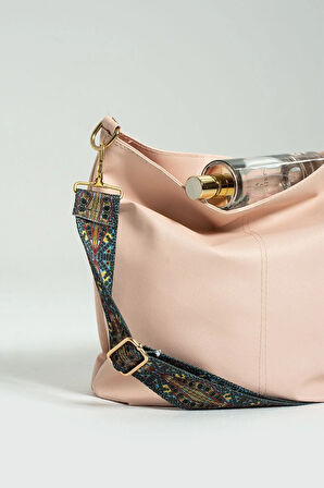 Kadın günlük hayatta kullandığımız en rahat çanta salaş yumuşak deri kolon askılı