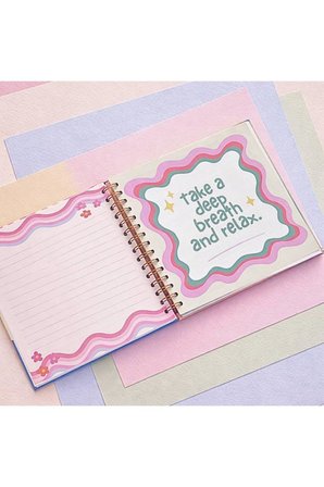 Lizy Spiralli Süresiz Planlayıcı Ajanda - 19x19 cm - Motivasyon ve Sticker Sayfaları Çiçek