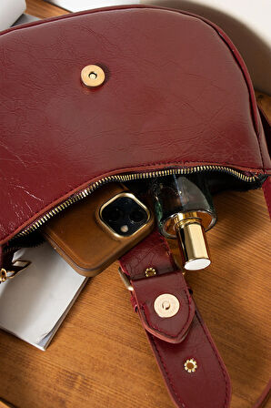 Kadın şık tasarımlı kaliteli omuz çantası