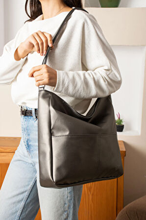 Kadın Modern Tasarımlı Geniş Hacimli  Kaliteli Deri Salaş Omuz Çantası