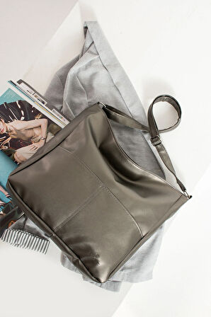 Kadın Modern Tasarımlı Geniş Hacimli  Kaliteli Deri Salaş Omuz Çantası