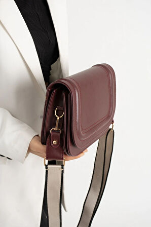 Kanvas Askılı Kapaklı Çanta