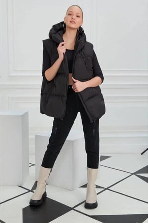 Kadın Siyah Kapüşonlu Oversize Boyfriend Şişme Yelek