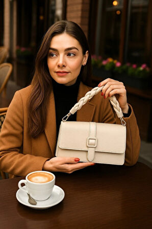 Lüks Örgü Kısa Sap Detaylı 2 Gözlü Çapraz Omuz Çantası