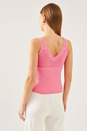 Kadın Pembe Kolsuz Askılı Bel ve Yaka Detaylı Yazlık Atlet Triko Bluz