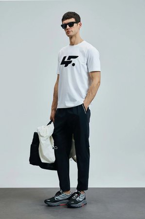 111020243 Onıx Modern Grafik T- Shirt Erkek Tişort BEYAZ