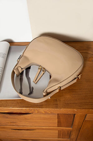 Rugan Özel Gold Metal Kilit Sistemli Askı Boyu Ayarlanabilir Kadın Omuz Çantası