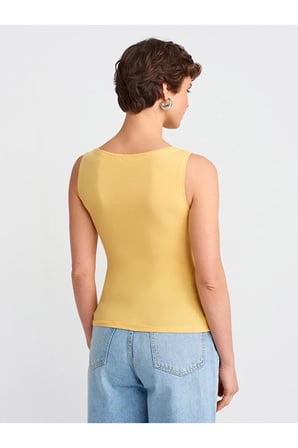 20868 Kayık Yaka Kolsuz Top-Saks