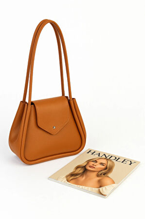 Lüks Kapak Detaylı Omuz Çantası