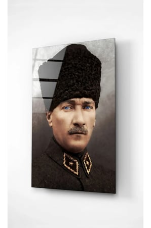 Atatürk Cam Tablo