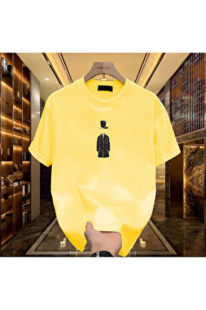 Şapkalı Adam Baskılı Beyaz Erkek Tshirt