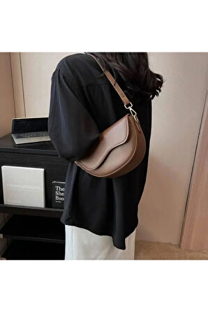 Kadınlar İçin Kapaklı, Mıknatıs Kapatmalı, Çok Yönlü Omuz ve El Çantası ile Şık Yeni Çapraz Çanta