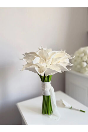 Lateks Gala Gelin Buketi & Yaka Çiçeği