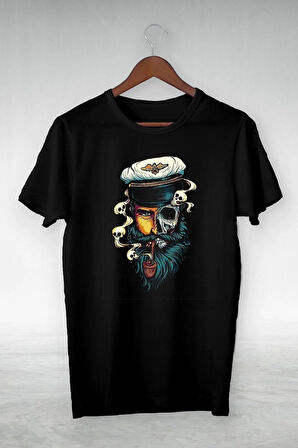 Unisex Siyah pipo Içen Denizci Kaptan Illustrasyon- Vip Tasarım Tshirt