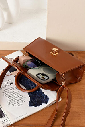 Lüks Mini Özel Tasarım Kilit Detaylı Çapraz Askılı Omuz Çantası