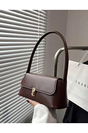 Moi Lena Omuz Çantası Kilit Detaylı Şişe Çanta