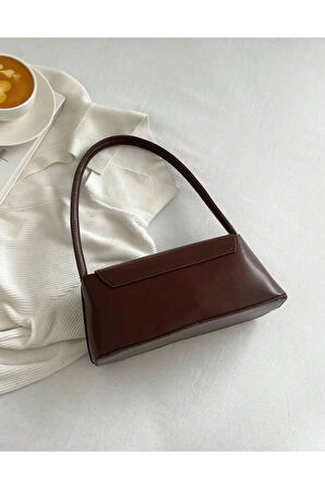 Moi Lena Omuz Çantası Kilit Detaylı Şişe Çanta